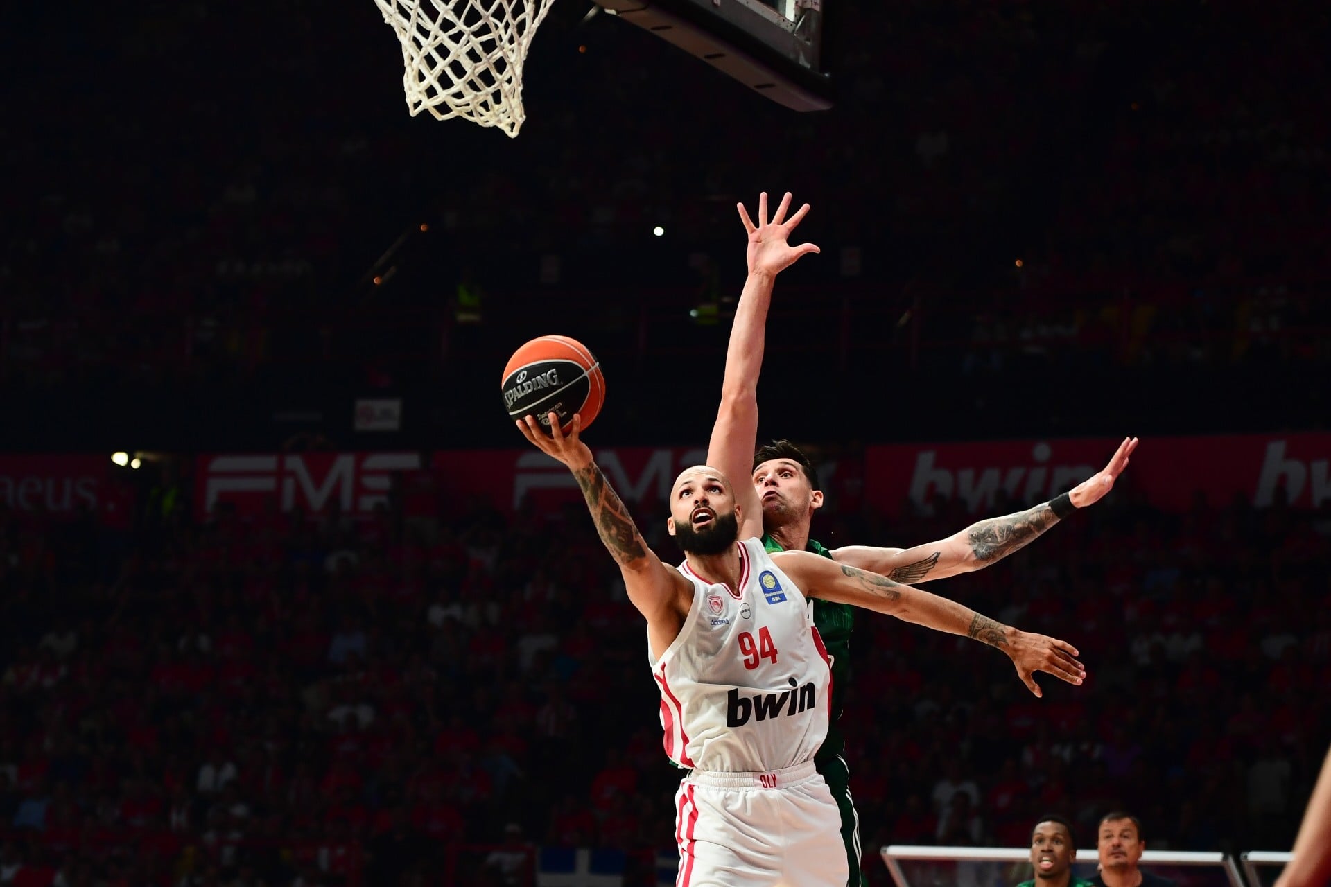 Basket League: Προβάδισμα τίτλου για τον Ολυμπιακό