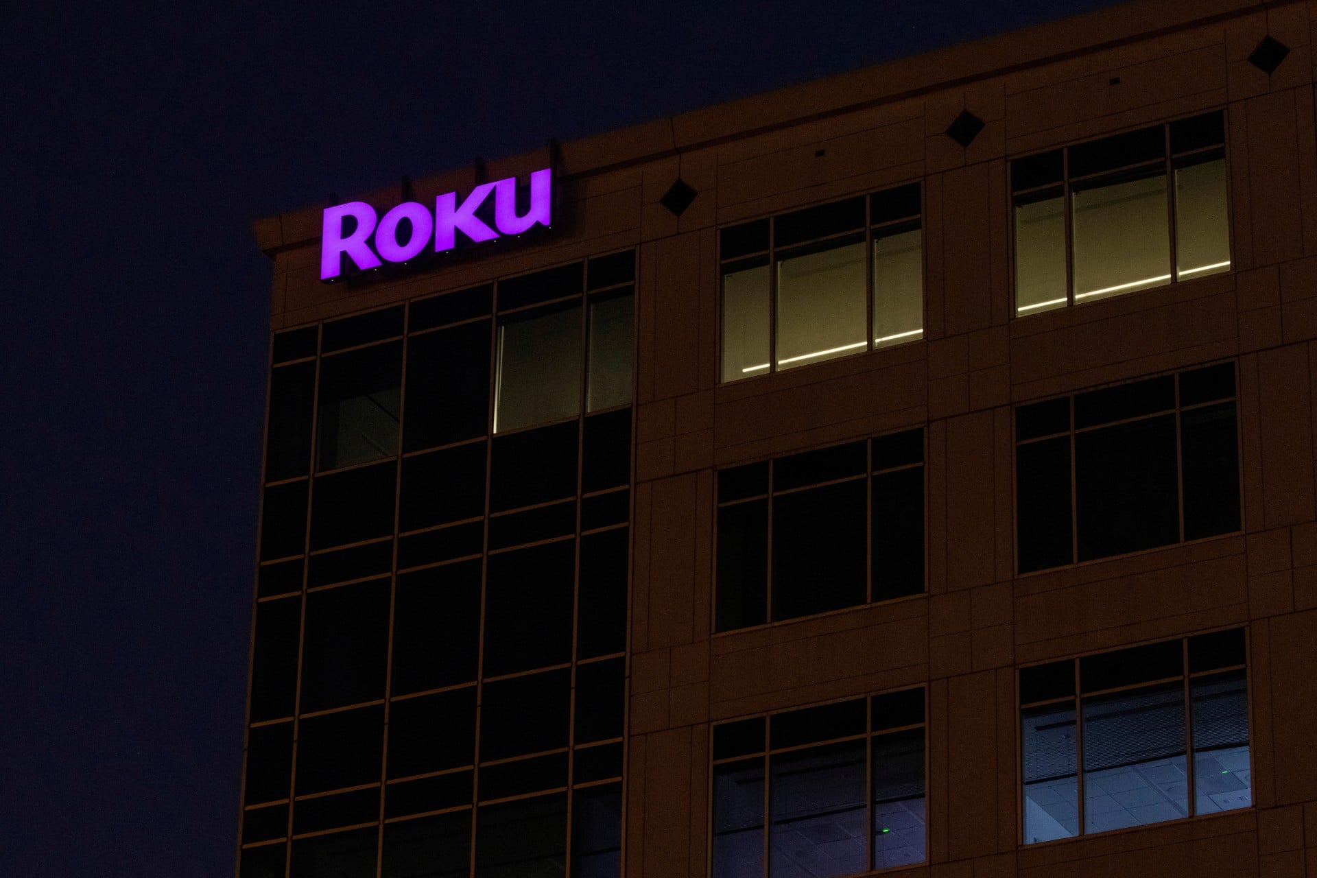Η Fox εξαγοράζει την Roku με συμφωνία αξίας 22 δισεκ. δολαρίων