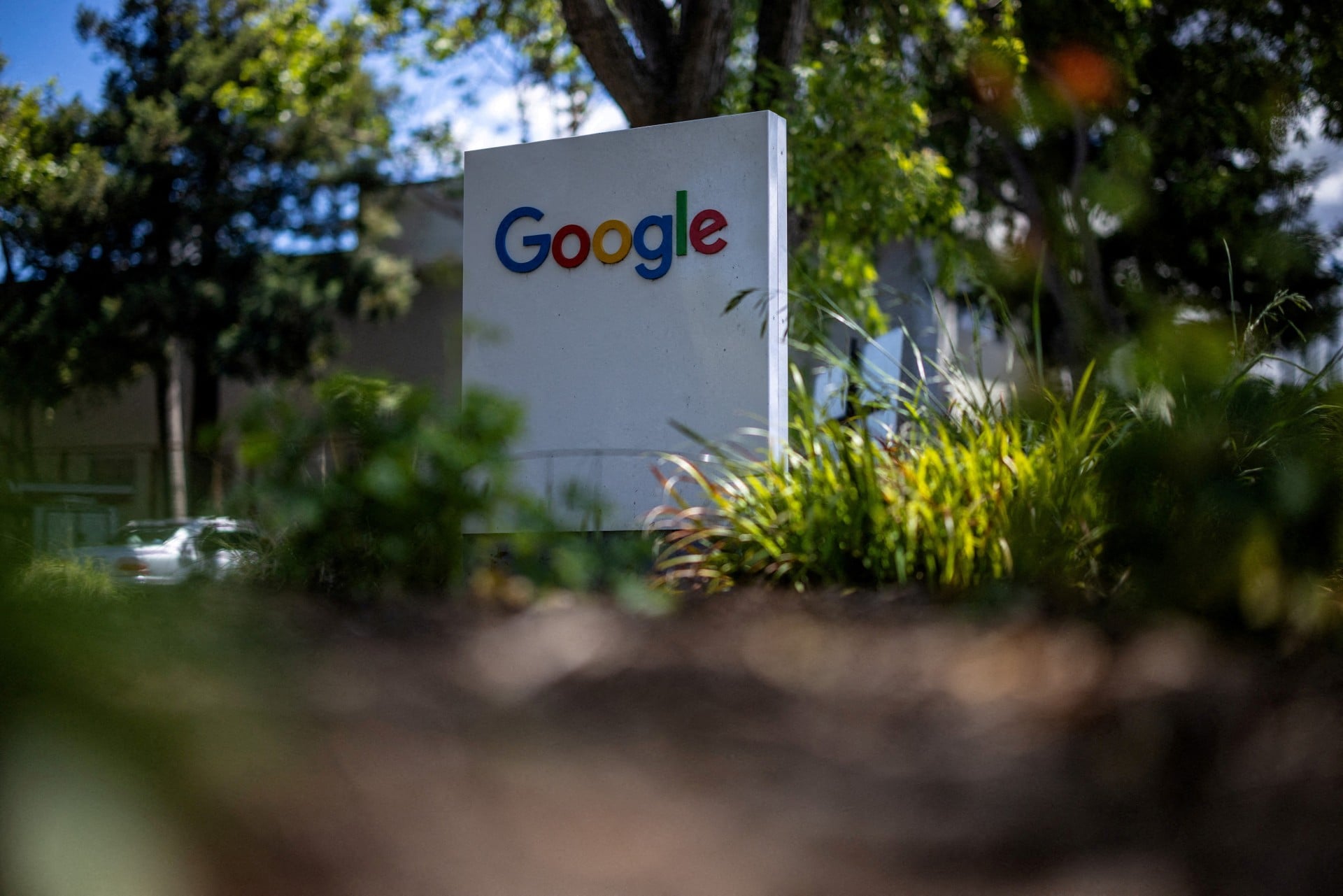 Google: Χάκερ που συνδέονται με την Κίνα έκλεβαν δεδομένα από ερευνητικές εγκαταστάσεις των ΗΠΑ και Καναδά επί 1 χρόνο