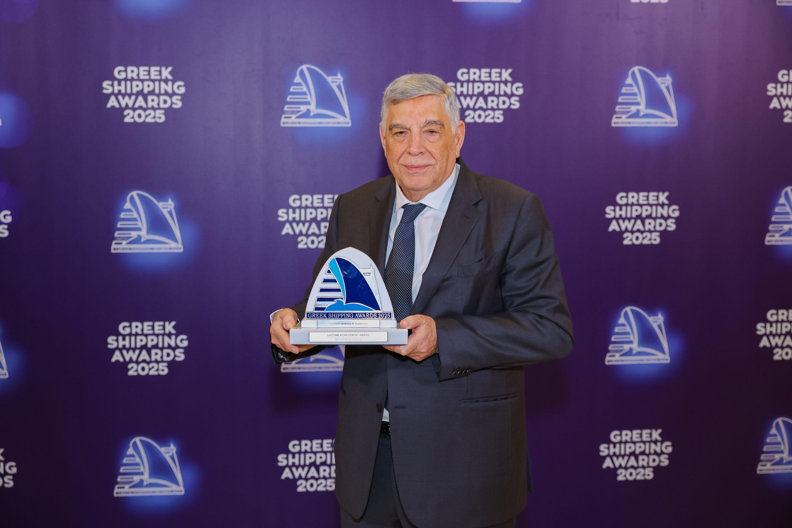 Τιμητική διάκριση για τον Αντώνη Κομνηνό