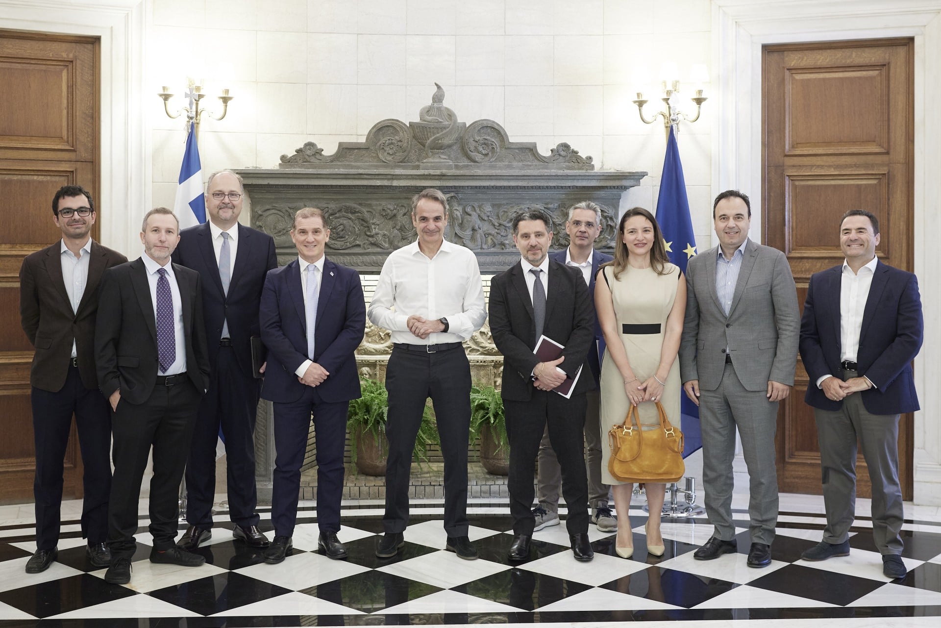 Κυρ. Μητσοτάκης-Amazon: Στο τραπέζι νέες επενδύσεις, ενσωματώνονται τα ελληνικά σε Kindle και Alexa