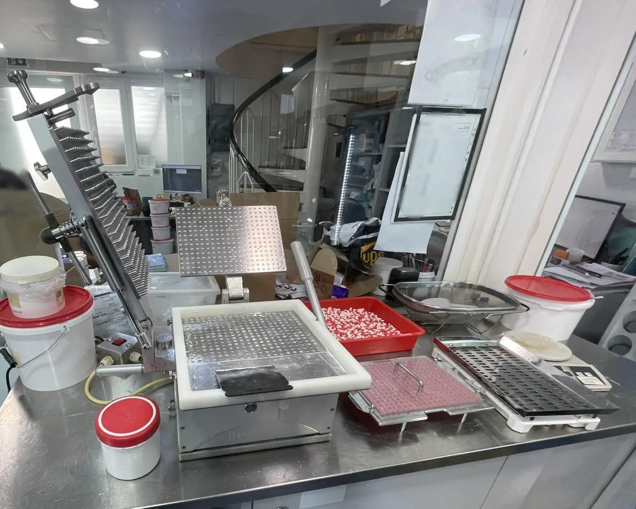 Ντόπινγκ: Πώς δρούσε κύκλωμα παραγωγής και διακίνησης σκευασ