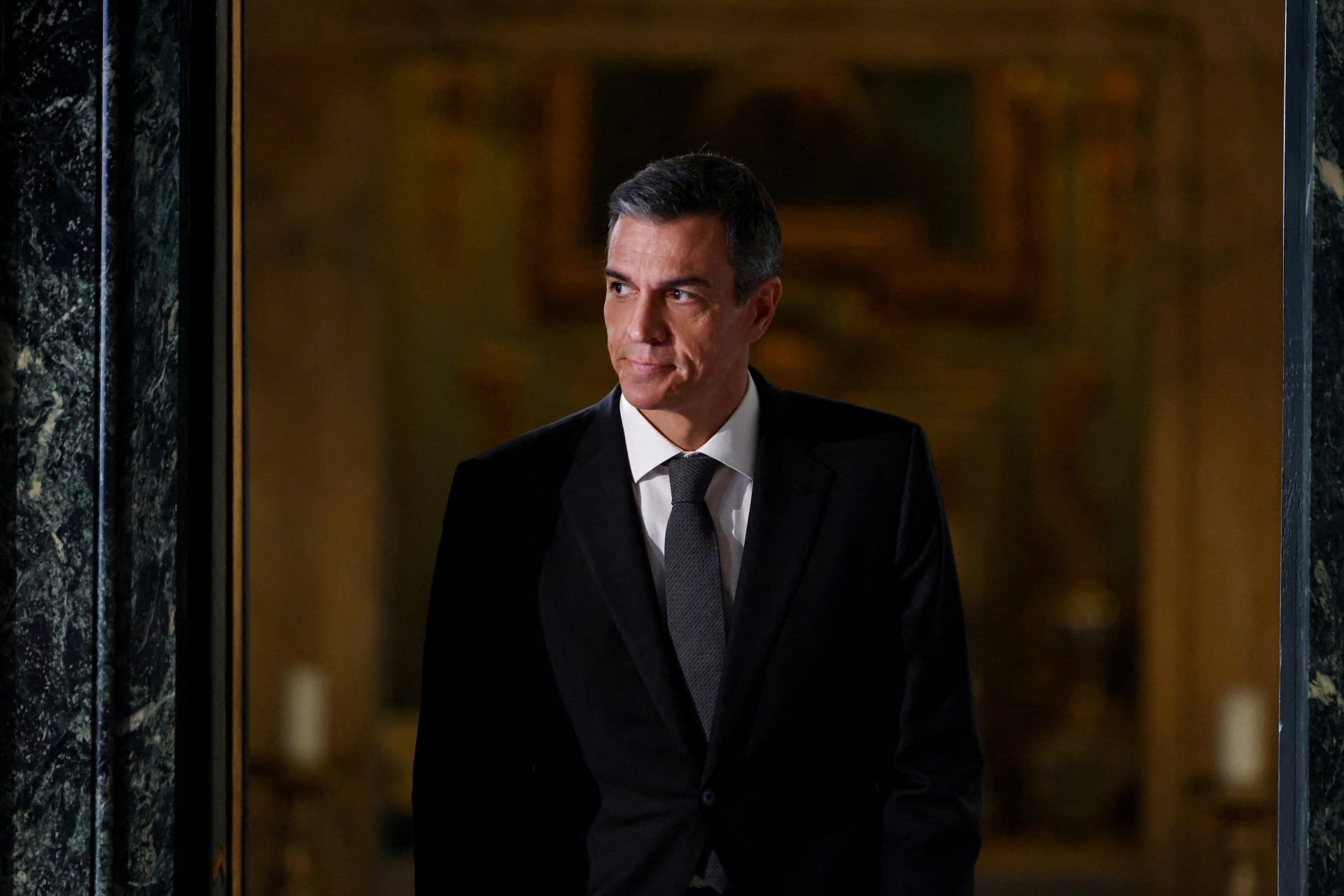 Συμφωνία ΗΠΑ – Ιράν: Ο Πέδρο Σάντσεθ ζητά να μην ξεχαστεί το κόστος αυτής της «ανόητης σύγκρουσης»