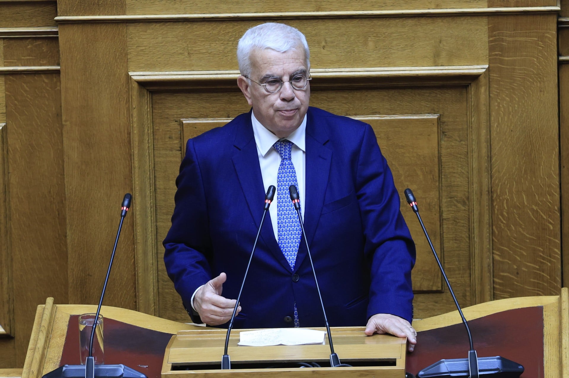 Στράτος Σιμόπουλος: Ποιος είναι ο νέος κοινοβουλευτικός εκπρ