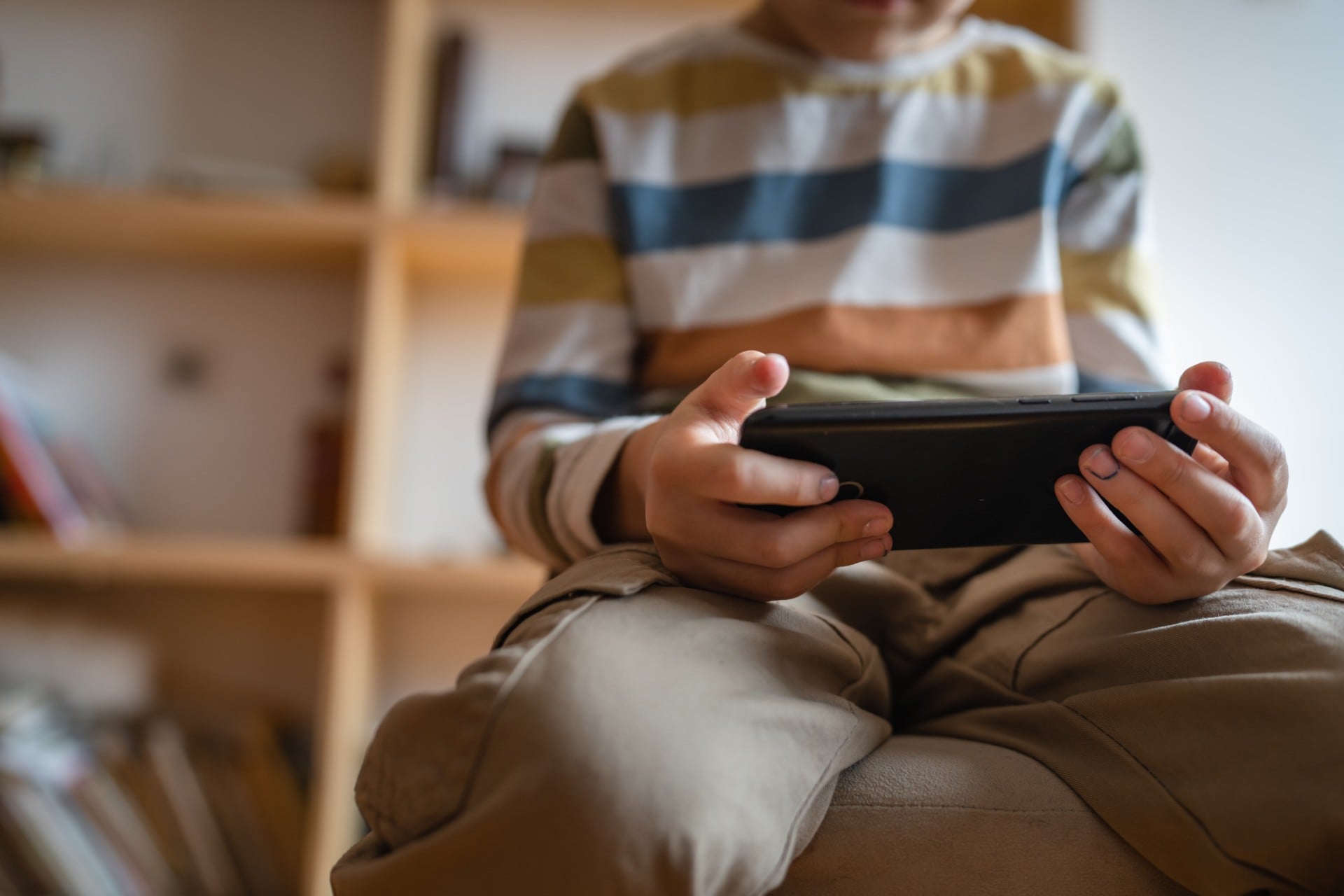 Σουηδία: Όχι smartphone πριν από τα 13 έτη, συστήνει η αρχή 