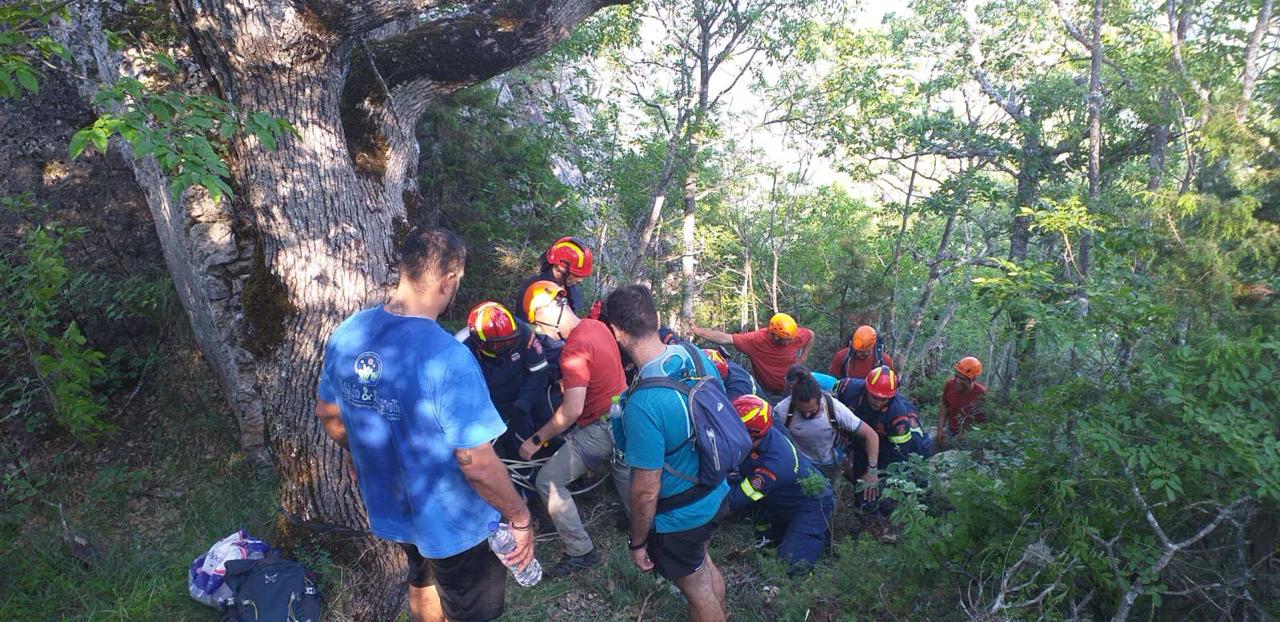 Βέρμιο: Επιχείρηση για τη μεταφορά 52χρονου τραυματία περιπα