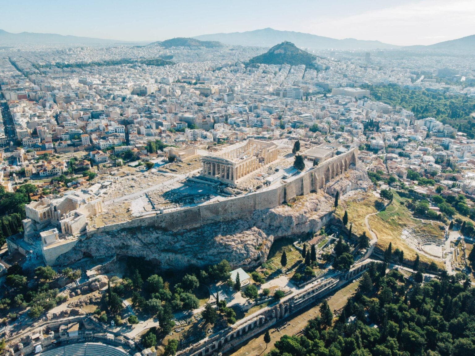 Δήμος Αθηναίων: Τα πρώτα αποτελέσματα από το «φρένο» στις νέες άδειες καταλυμάτων βραχυχρόνιας μίσθωσης