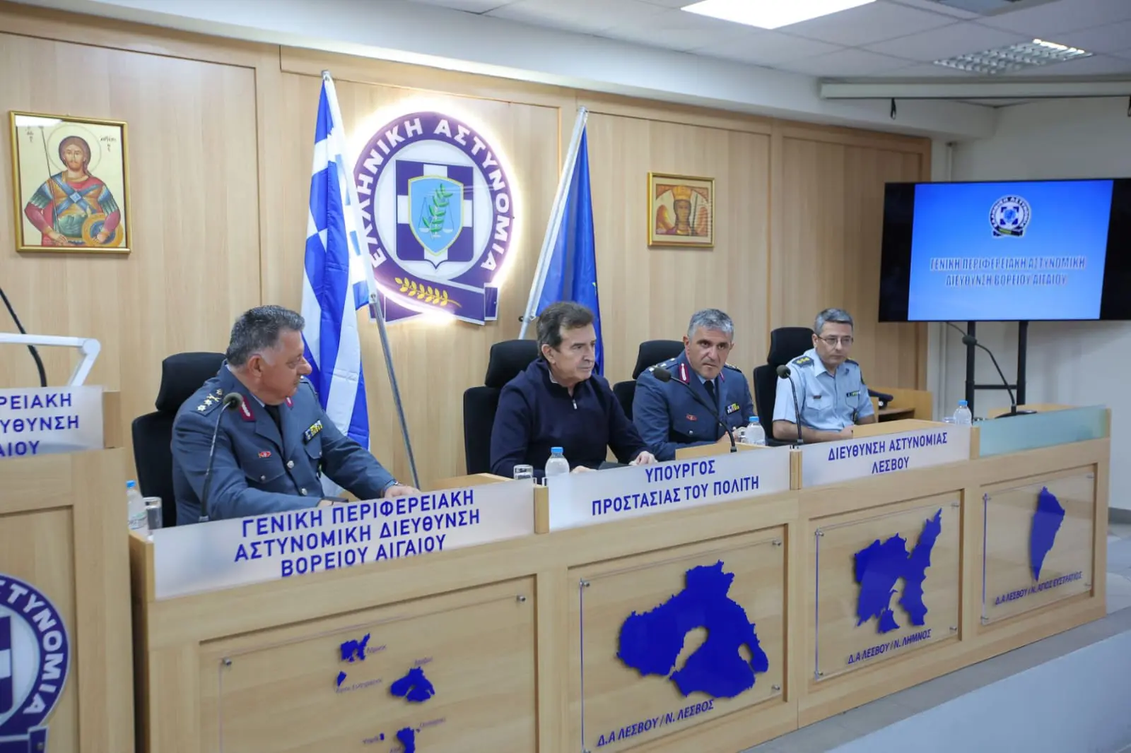Χρυσοχοΐδης από Λέσβο: Είμαστε εδώ γιατί αποστολή μας είναι η ασφάλεια των κατοίκων