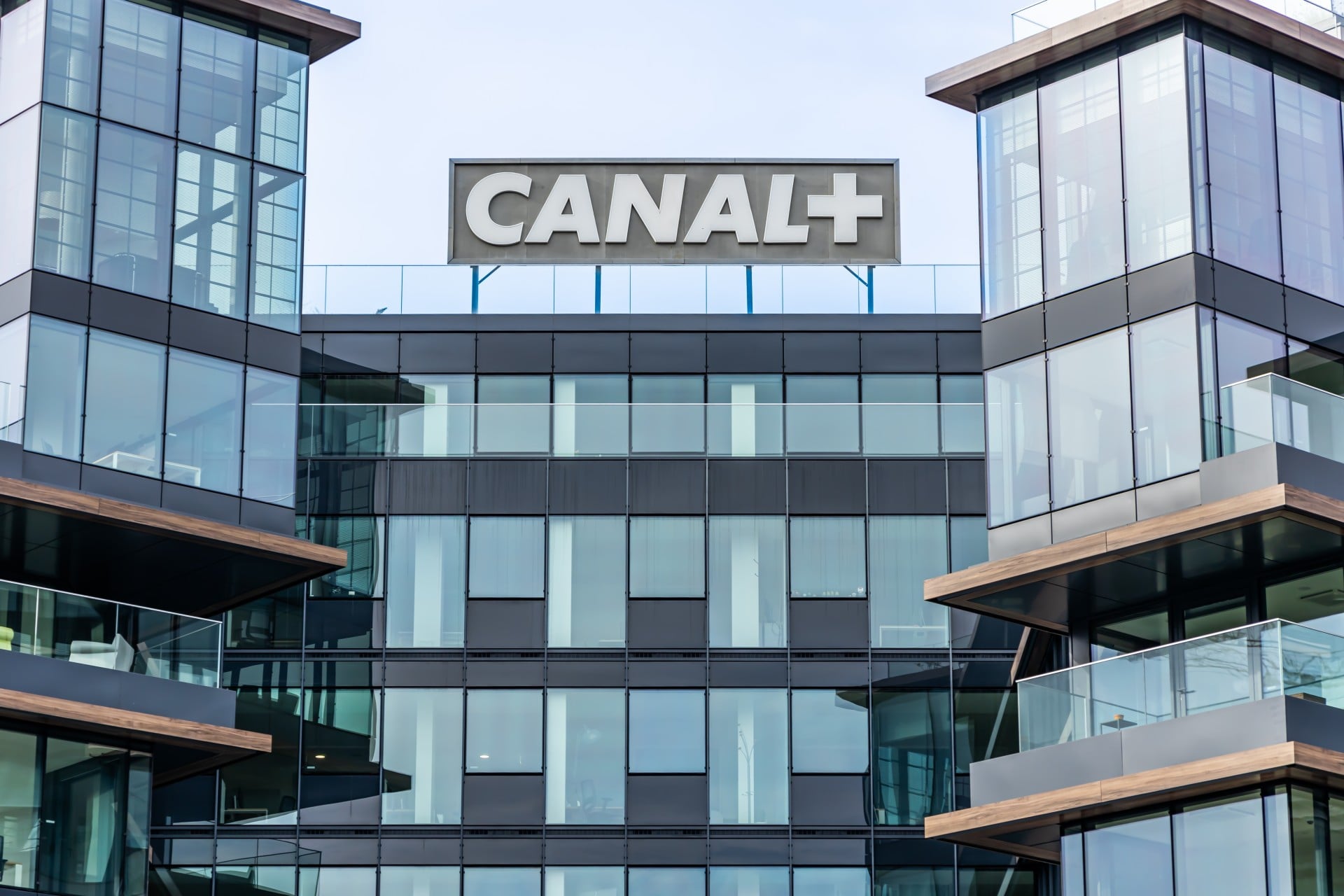Το γαλλικό τηλεοπτικό δίκτυο Canal+ υπέγραψε συμφωνία για τον κινηματογράφο ύψους σχεδόν 1 δισ. ευρώ