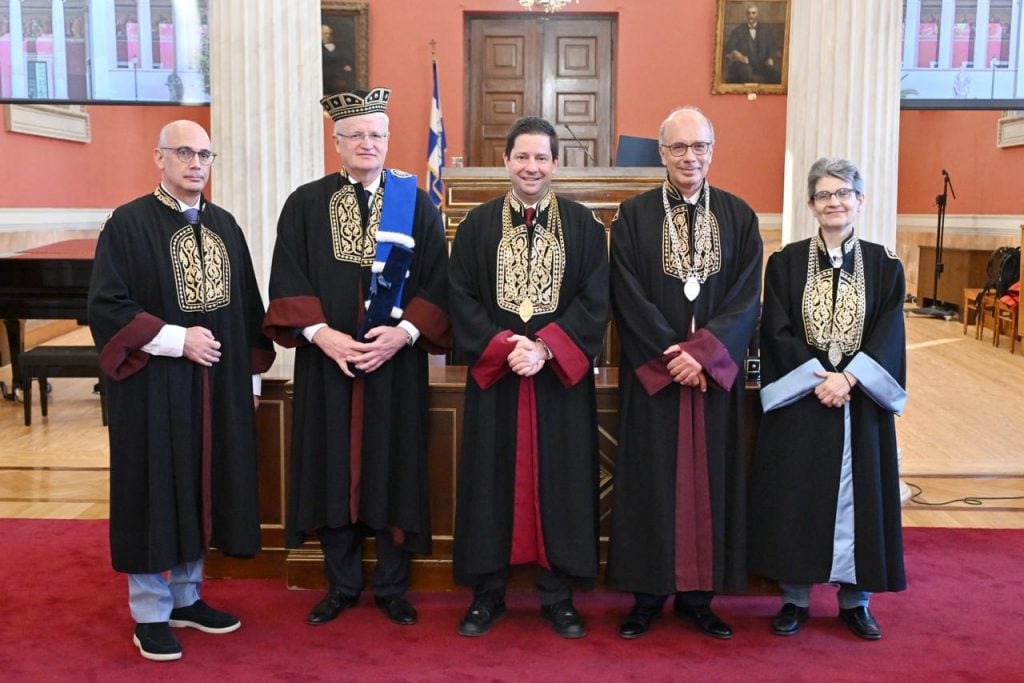 Επίτιμος διδάκτορας της Ιατρικής Σχολής του ΕΚΠΑ ο καθηγητής Χειρουργικής στο Alfaisal University του Ριάντ, Dieter C. Broering