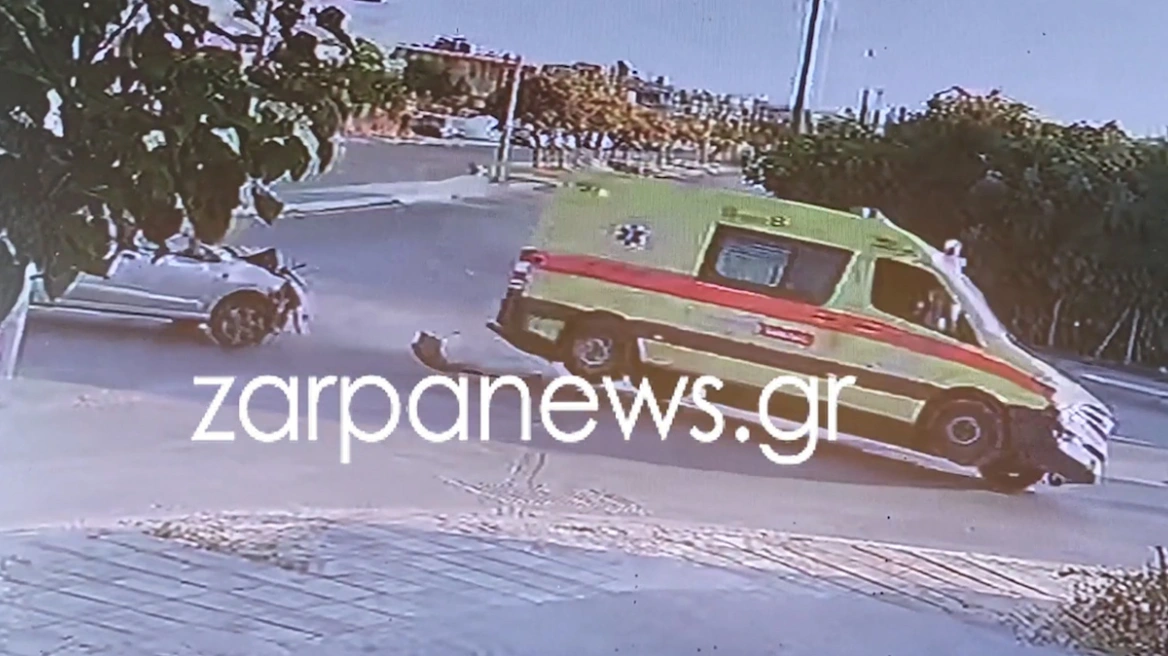 Χανιά: Βίντεο – σοκ από το τροχαίο με ασθενοφόρο του ΕΚΑΒ