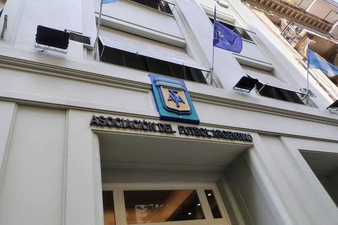 Στο μικροσκόπιο του FBI η Ομοσπονδία της Αργεντινής – Έρευνα για διαδρομές εκατοντάδων εκατομμυρίων δολαρίων