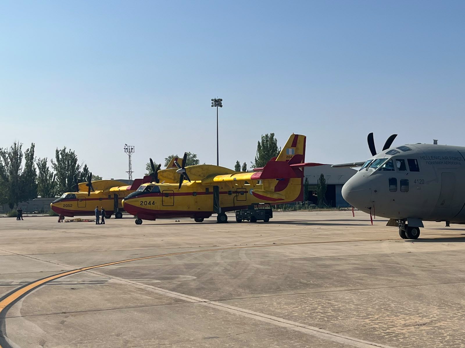Πυρκαγιές στην Ισπανία: Στη μάχη με τις φλόγες τα δύο ελληνικά πυροσβεστικά αεροσκάφη (Βίντεο & Φωτό)