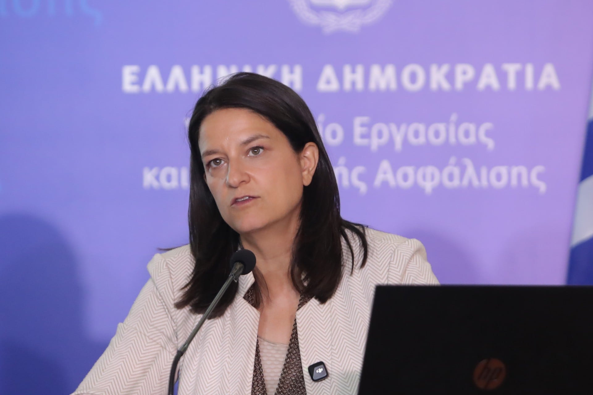Κεραμέως: Βάζουμε τέλος σε μία δεκαετή κοινωνική αδικία – καταργούμε τις περικοπές στις συντάξεις χηρείας