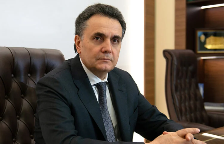 Ιβάν Στυλίδης: Από βοηθός χειρουργείου στα 17, στην κορυφή της ρωσικής ογκολογίας