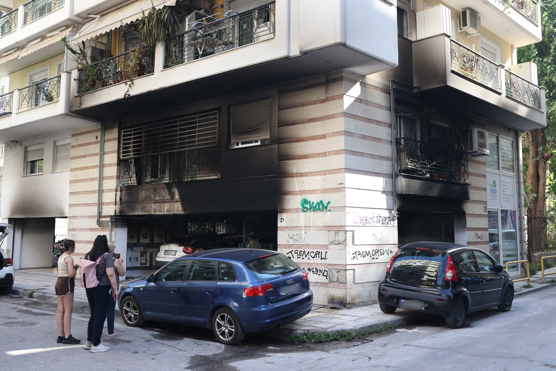 Θεσσαλονίκη: Βίντεο από τη στιγμή της έκρηξης στο σπίτι της Αφροδίτης Νέστορα – Πού επικεντρώνονται οι έρευνες